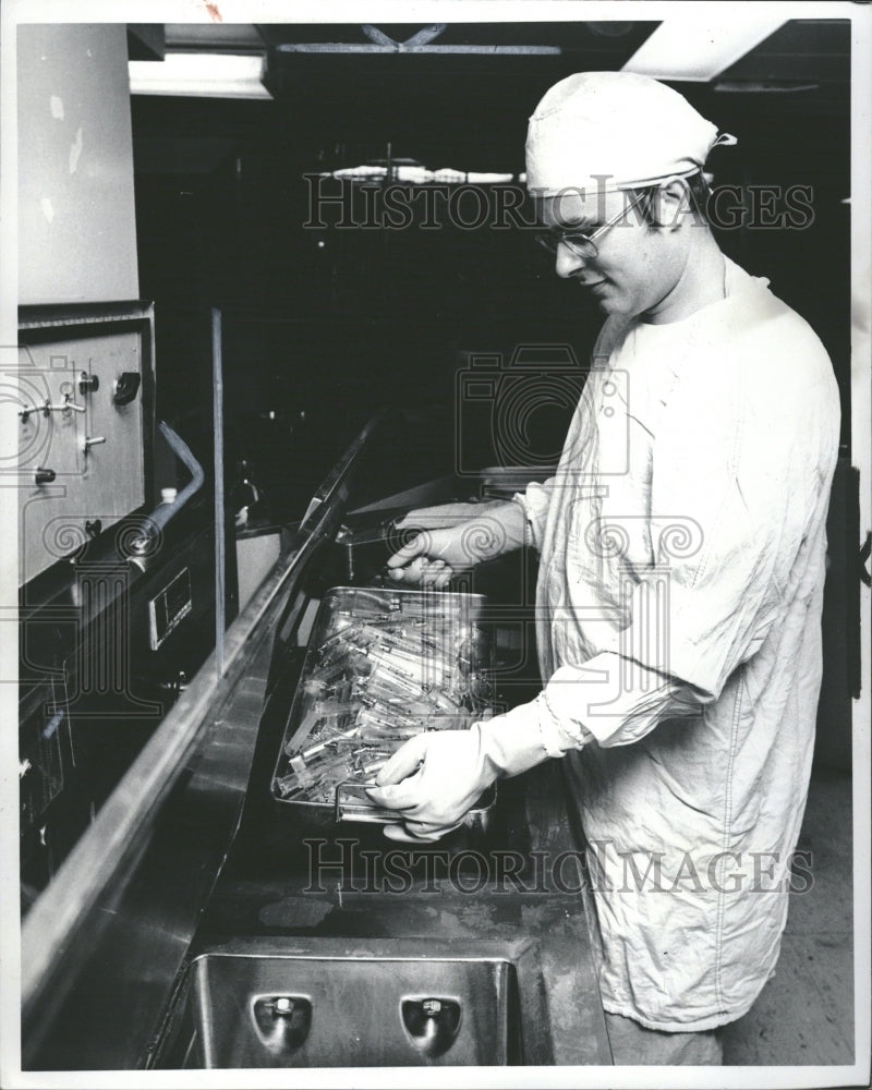 1978 Kathy Iskow Dinner Aaron Jerry - Historic Images