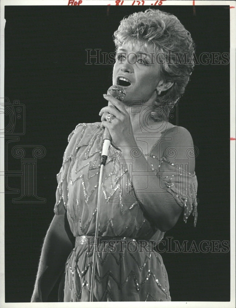 1985 Barbara Mandrell Country Music Top Ten - Historic Images