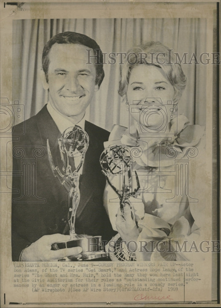 1969 Hope Lange Don Adams Emmy Award - Historic Images