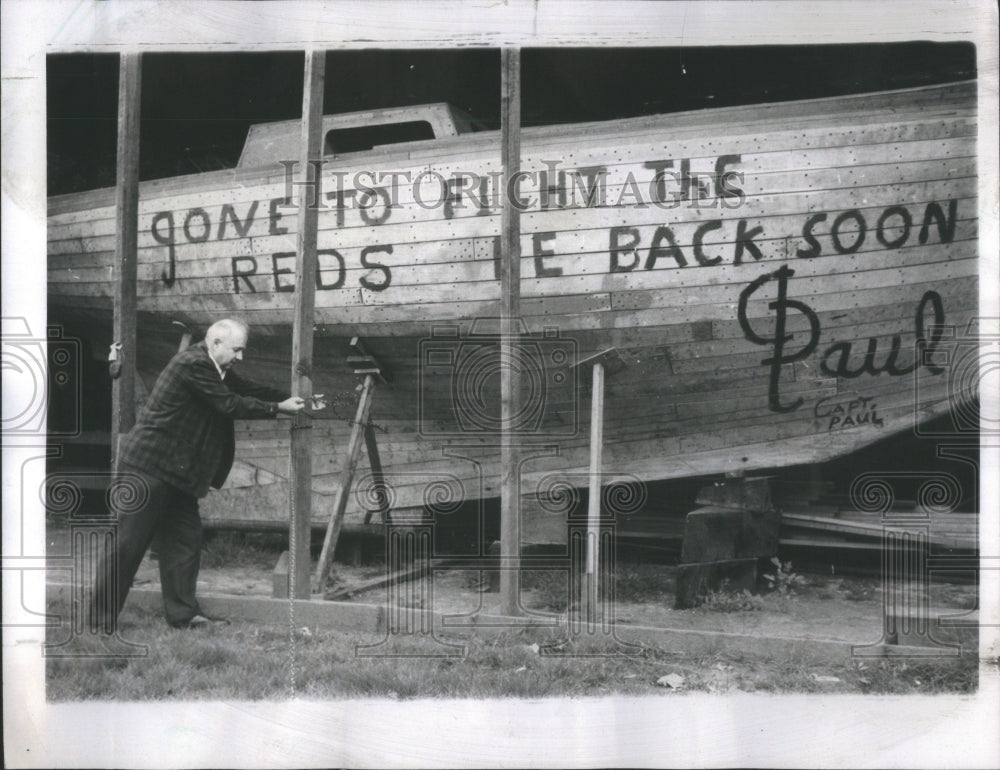 1966, WC Davisson Lake Oswegon Ore Son Paul - RRU00077 - Historic Images