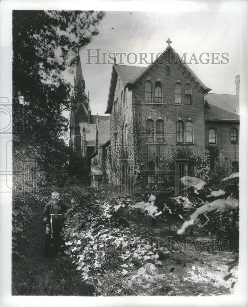 1937 Exterior view of Capuchin Monastery - Historic Images