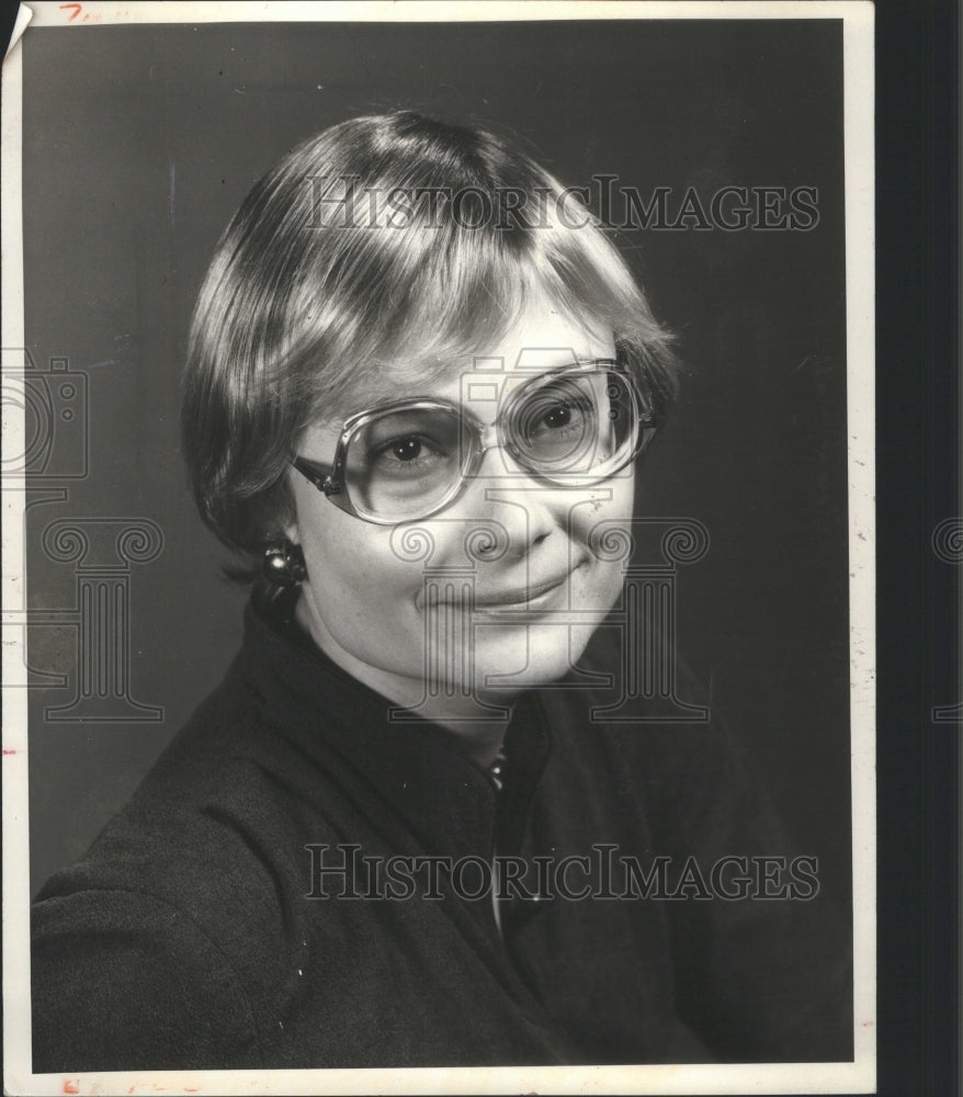 1980 Press Photo Profile Picture Claudia Capos Black - RRU01155 - Historic Images