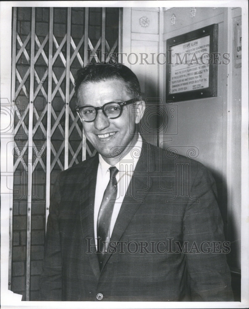 1965, Andrew Tracz Murder Suspect Admitted - RRU01489 - Historic Images