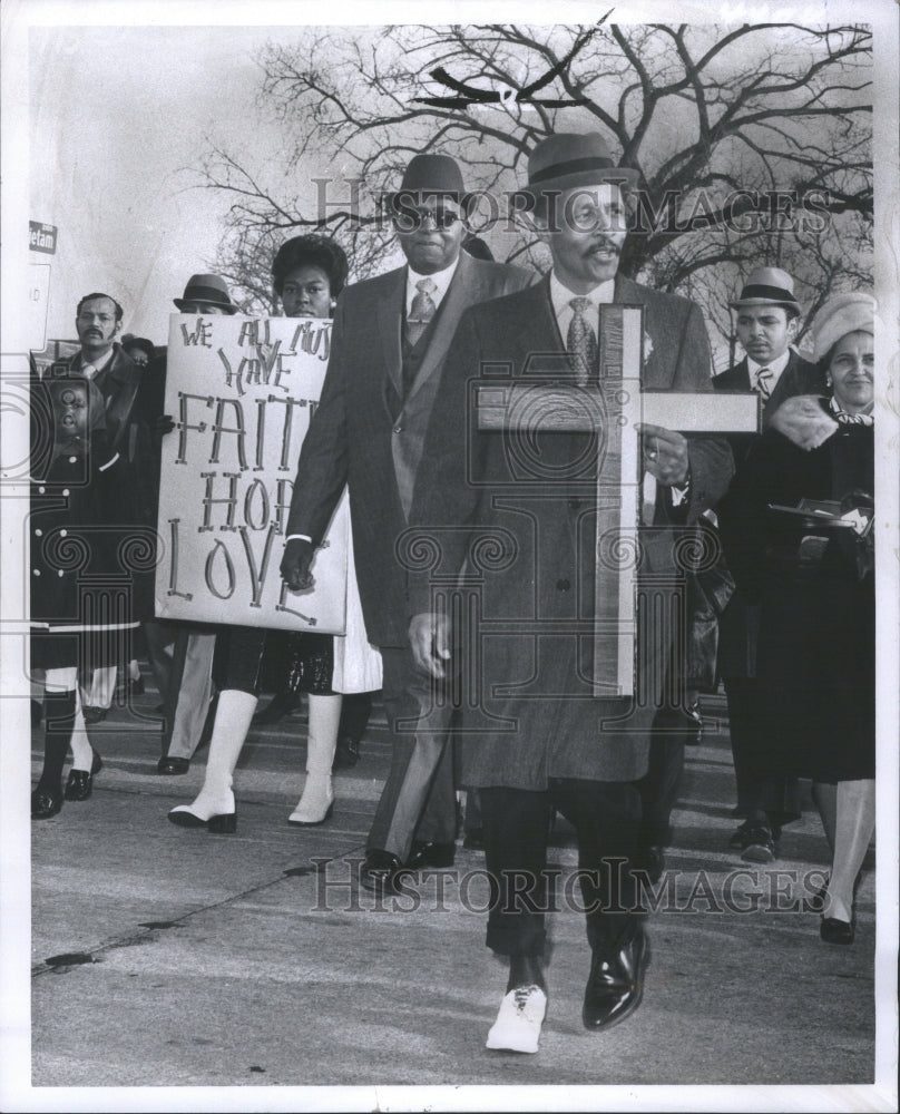 1971 Rev Oren L Trone Sr Church Marching - Historic Images