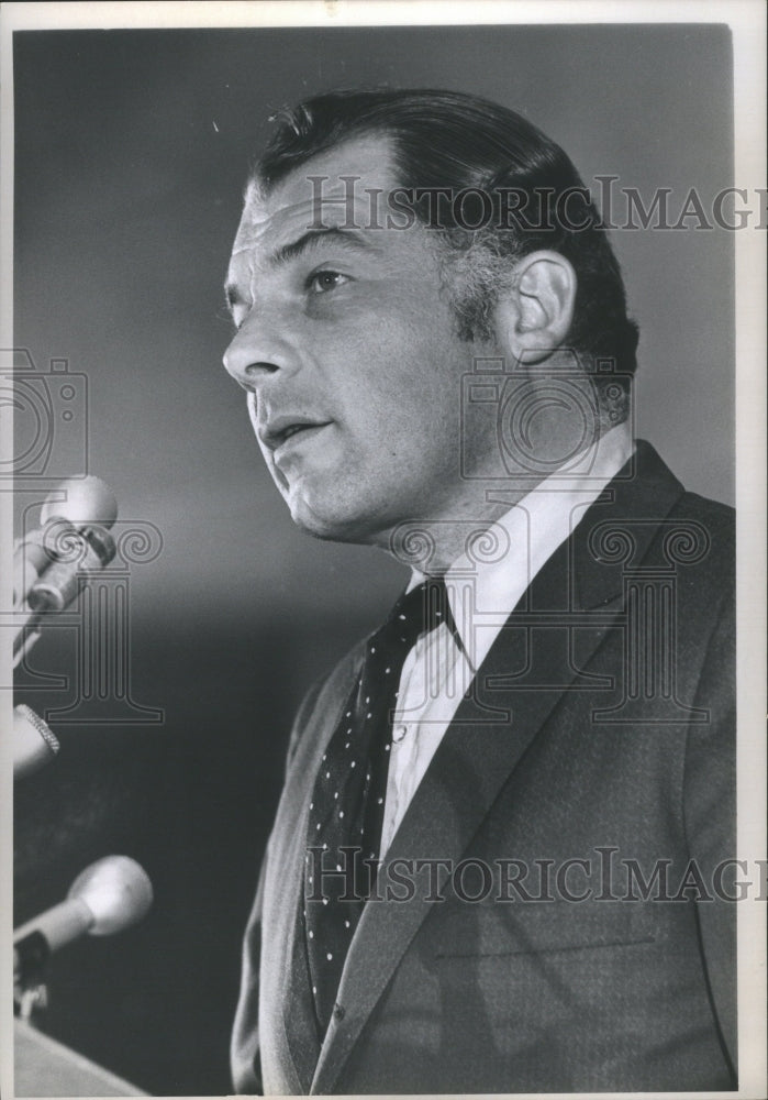 1969 Press Photo F. Lee Bailey Famous Defense Attorney - RRU03513 - Historic Images