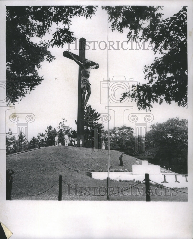 1959 Press Photo Crucifix at St. Catherine&#39;s Indian Riv - RRU03931 - Historic Images