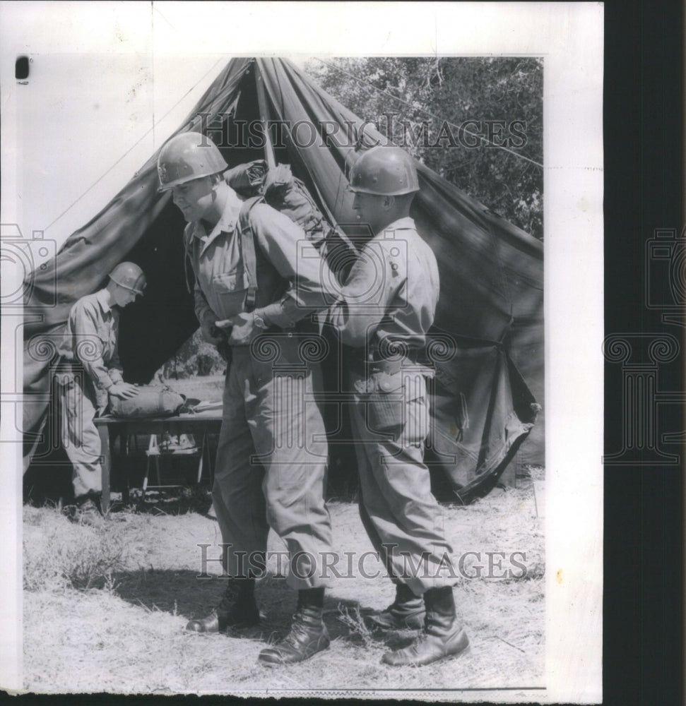 1958, Cadets packed up today at Lowey. - RRU04063 - Historic Images