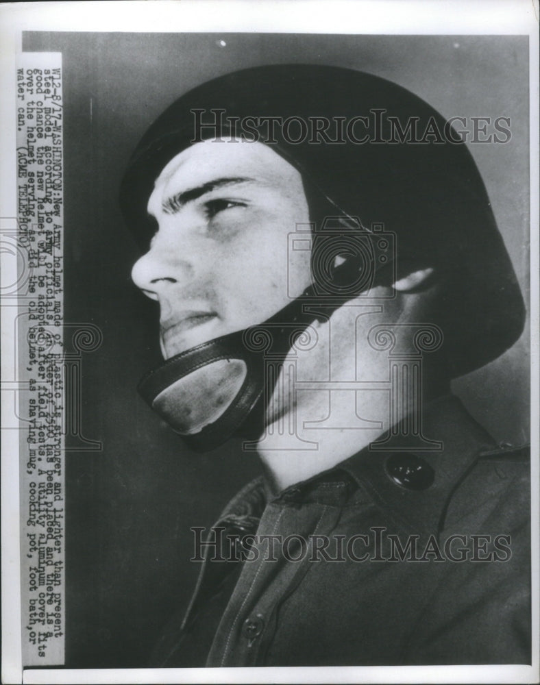 Press Photo New plastic Army helmet stronger than metal - Historic Images