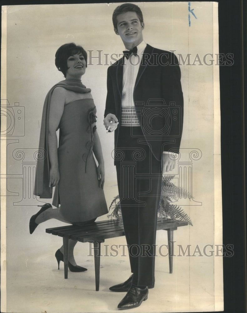 1964, Buttonless Dinner Jacket Black Satin - RRU04659 - Historic Images