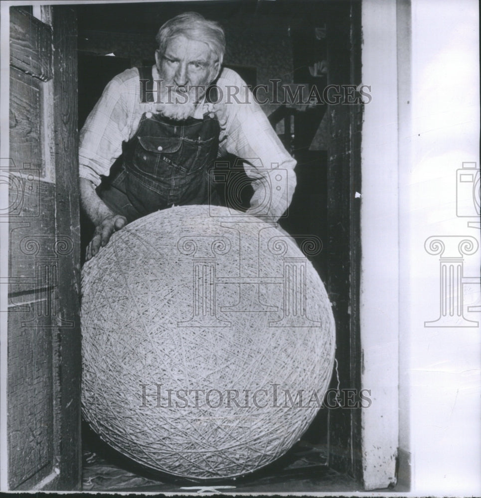 1963 String Winner Luke Roberts Big Ball - Historic Images