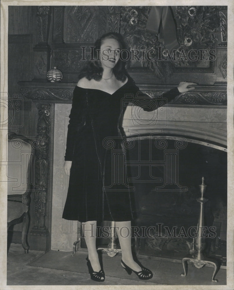 1946 Press Photo Marjorie Maxon Detroit Society Frank - RRU05279 - Historic Images