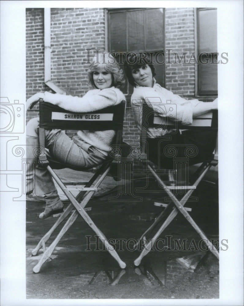 1987 Cagney And Lacey Actresses On Set - Historic Images