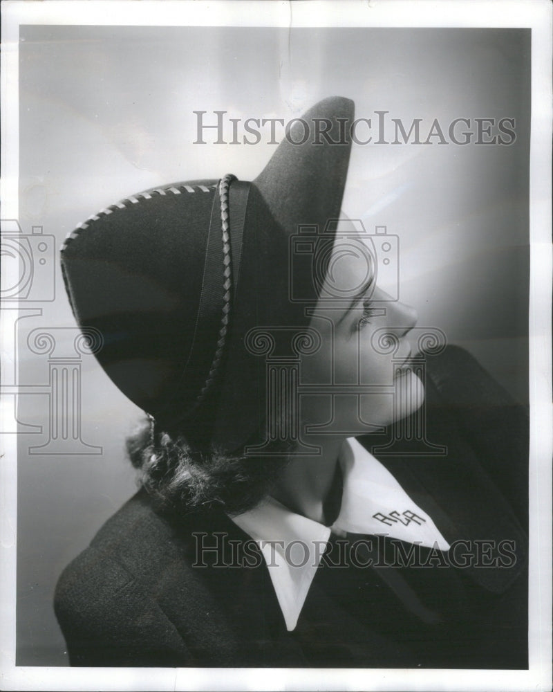 1941 Clothing Women Suit Spring Smart Bark - Historic Images