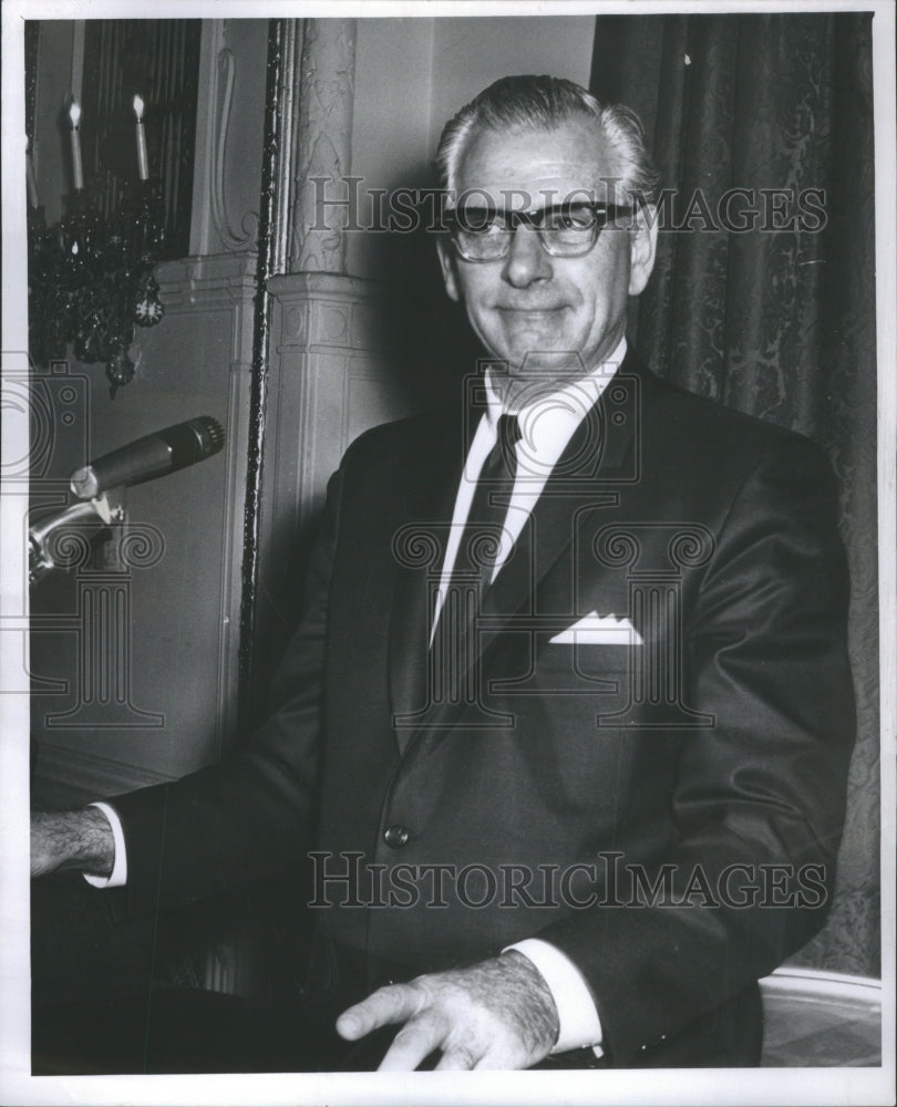 1965 Press Photo S Donald Ward Retailer Speaker Future - RRU07125 - Historic Images