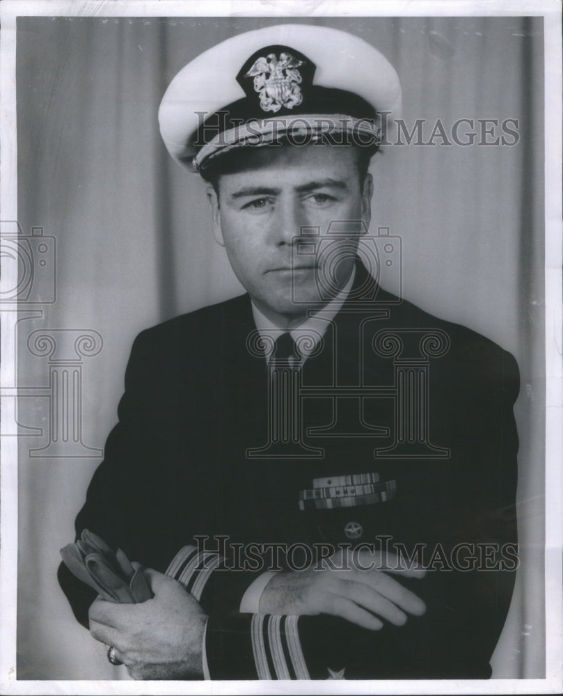 1962 Press Photo Thomas W Walsh Commanding Officer USN - Historic Images