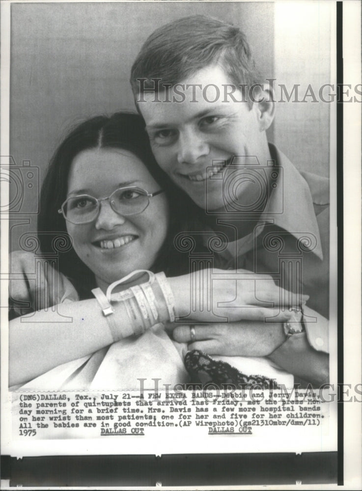 1975 Dallas TX Davis Quintuplets - Historic Images