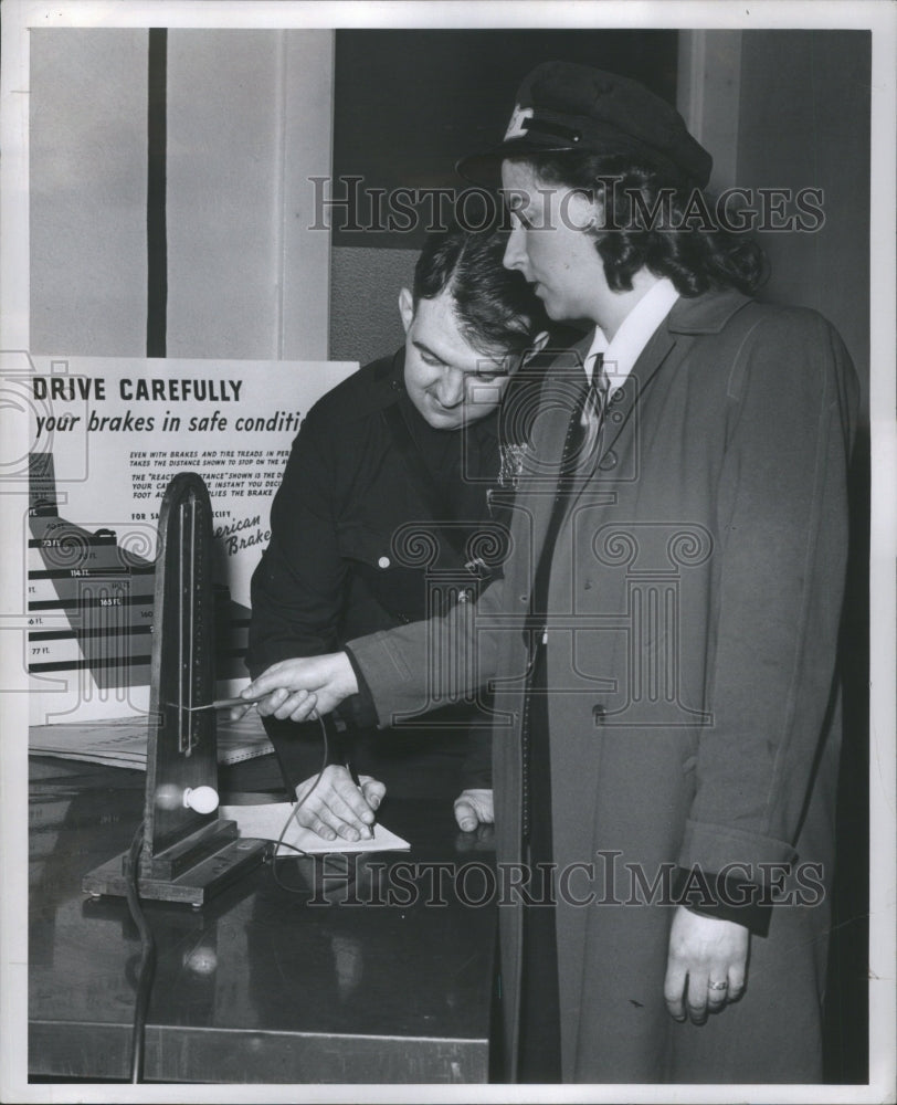 1948 Press Photo Drivers Test - RRU08179 - Historic Images