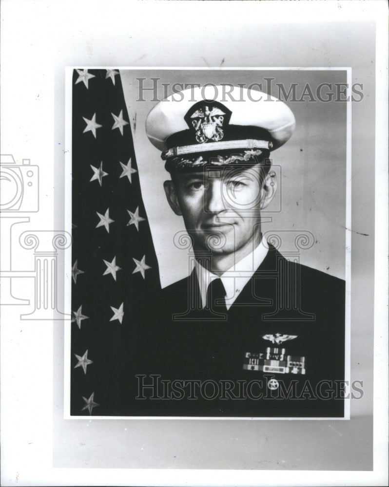 1982 Capt Lee B Cargill Navy Officer - Historic Images