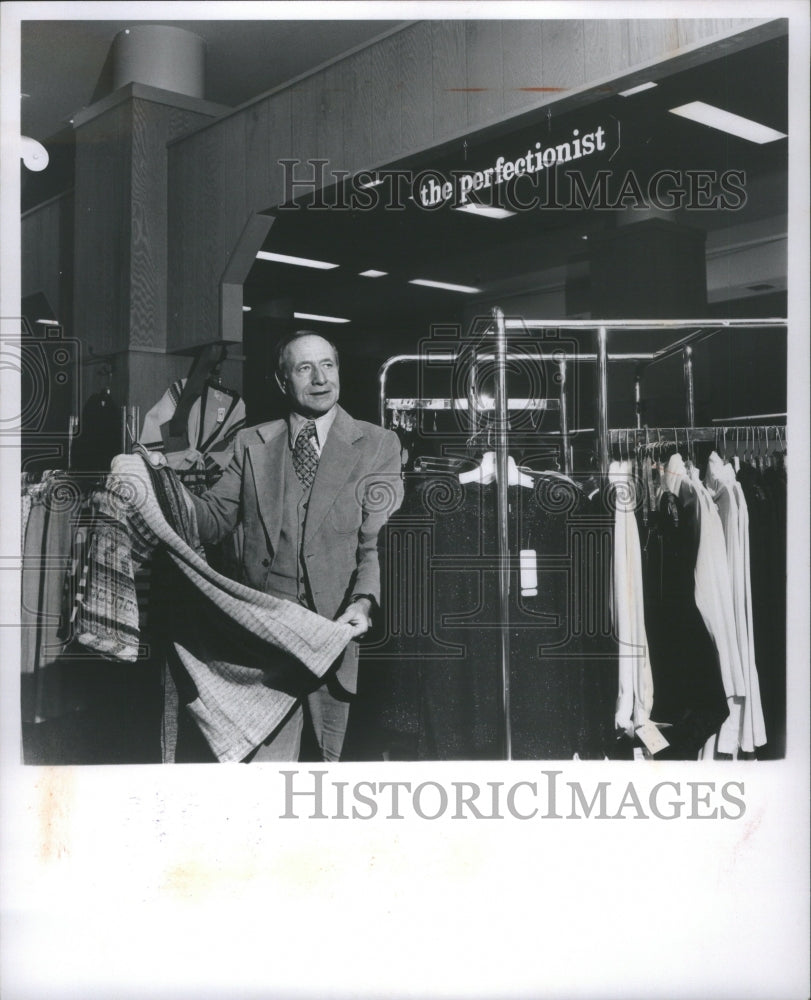 1976 Press Photo Charles Himelhoch Business Executive - RRU08519 - Historic Images