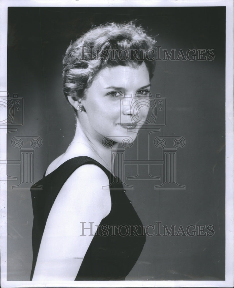 1957, Ellie Sakach Actress - RRU09329 - Historic Images