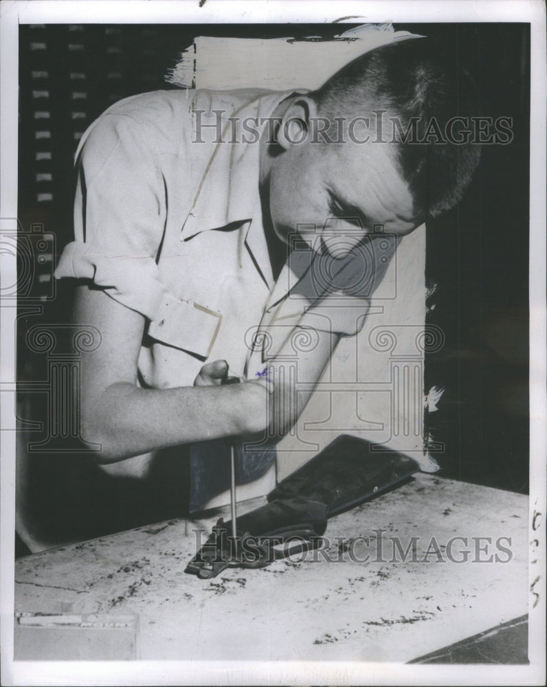 1950, Handicapped Frank Sonny Smith Gunsmith - RRU09869 - Historic Images