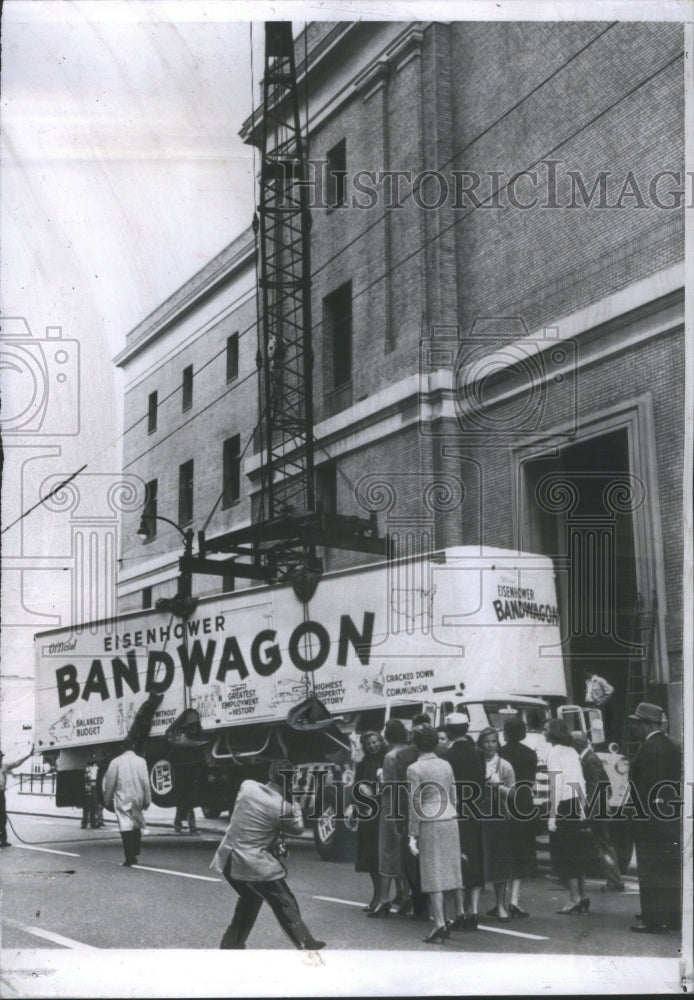 1956 Operation Underway Airlift Bandwagon - Historic Images