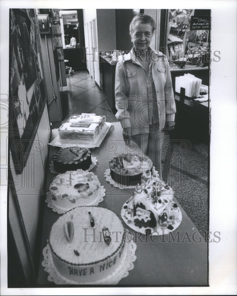 1975  Maruan Boyle Copers Caterers Cakes - Historic Images