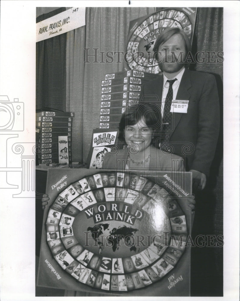 1989 Hallsmith World Bank game Toy Fair - Historic Images