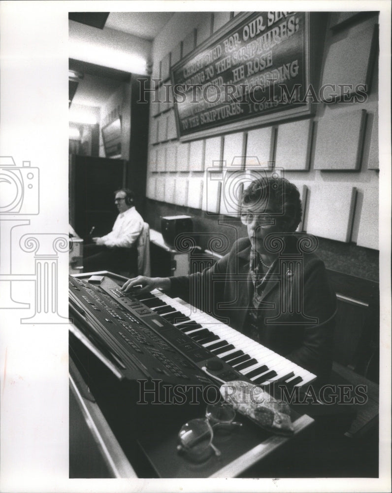 1990 Lucille Becker Swiri Organ Music Mood - Historic Images