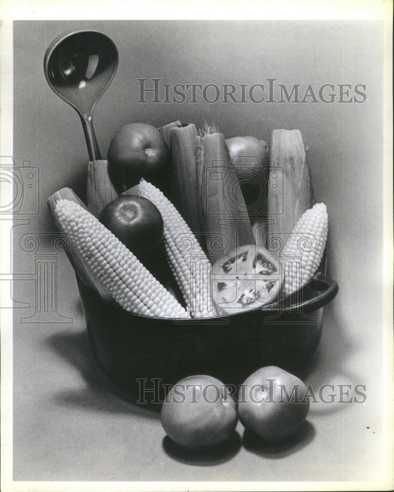 1984 Press Pho Tosummer Tomatoes Corn Kettle Dish Curry - Historic Images