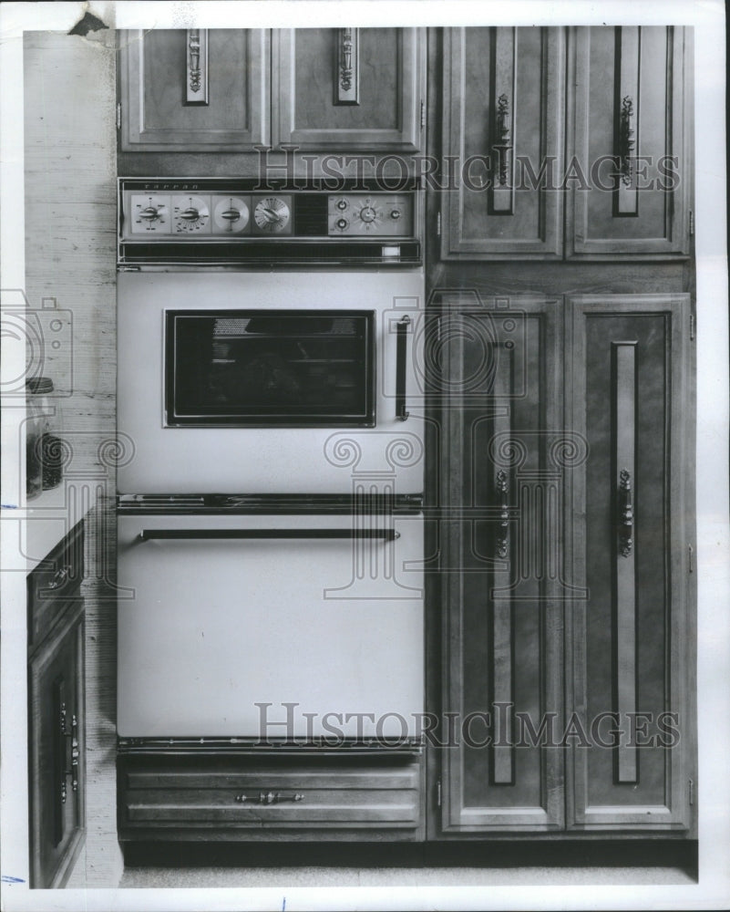 1970 Oven Food Kitchen Home Electronic - Historic Images