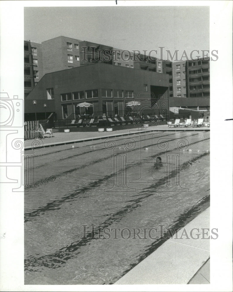 1977, River Oaks Condos Chicago Pool Sundeck - RRU13139 - Historic Images