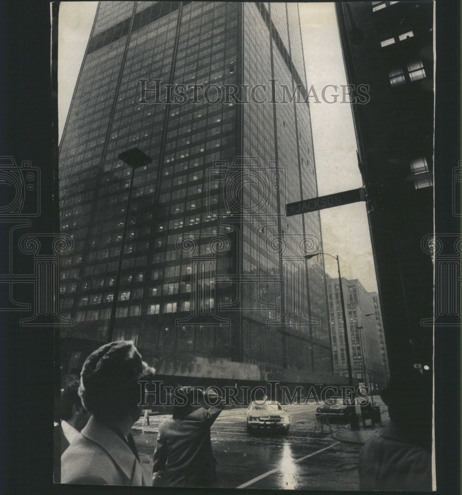 1974 Blown-out Windows Sears Tower Chicago - Historic Images