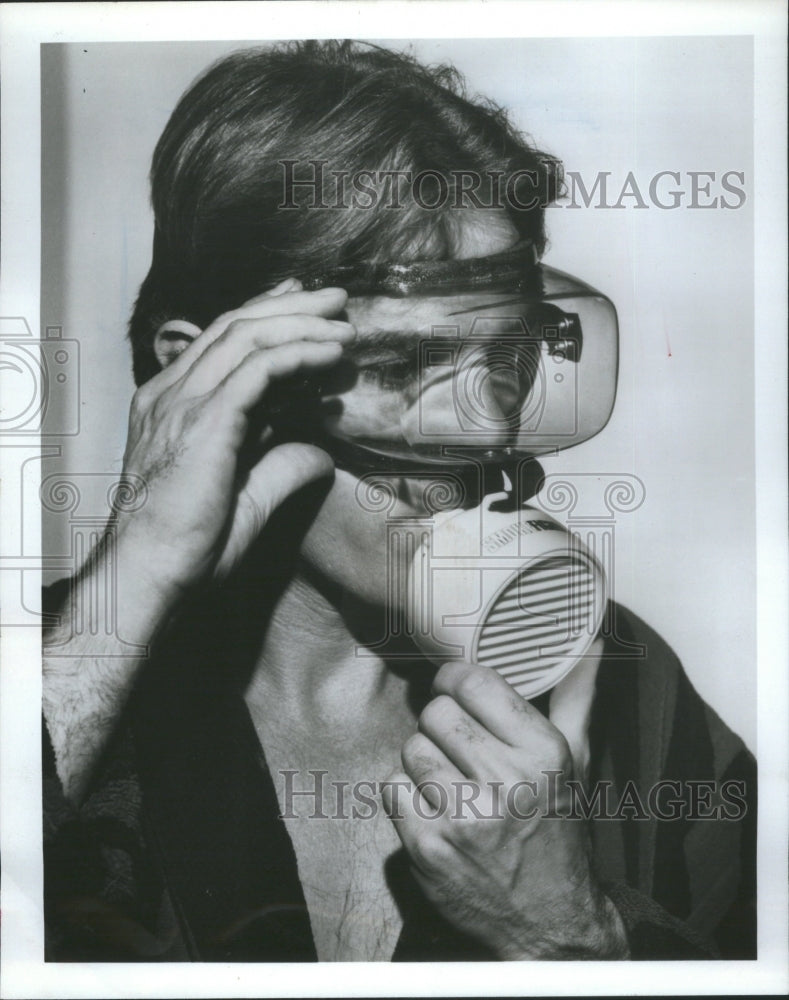 1982 Press Photo Dolby SmokeFighter Demonstration - RRU14213 - Historic Images