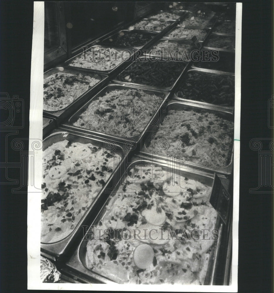 1977 Press Photo Food Delicatessen Supermarket - Historic Images