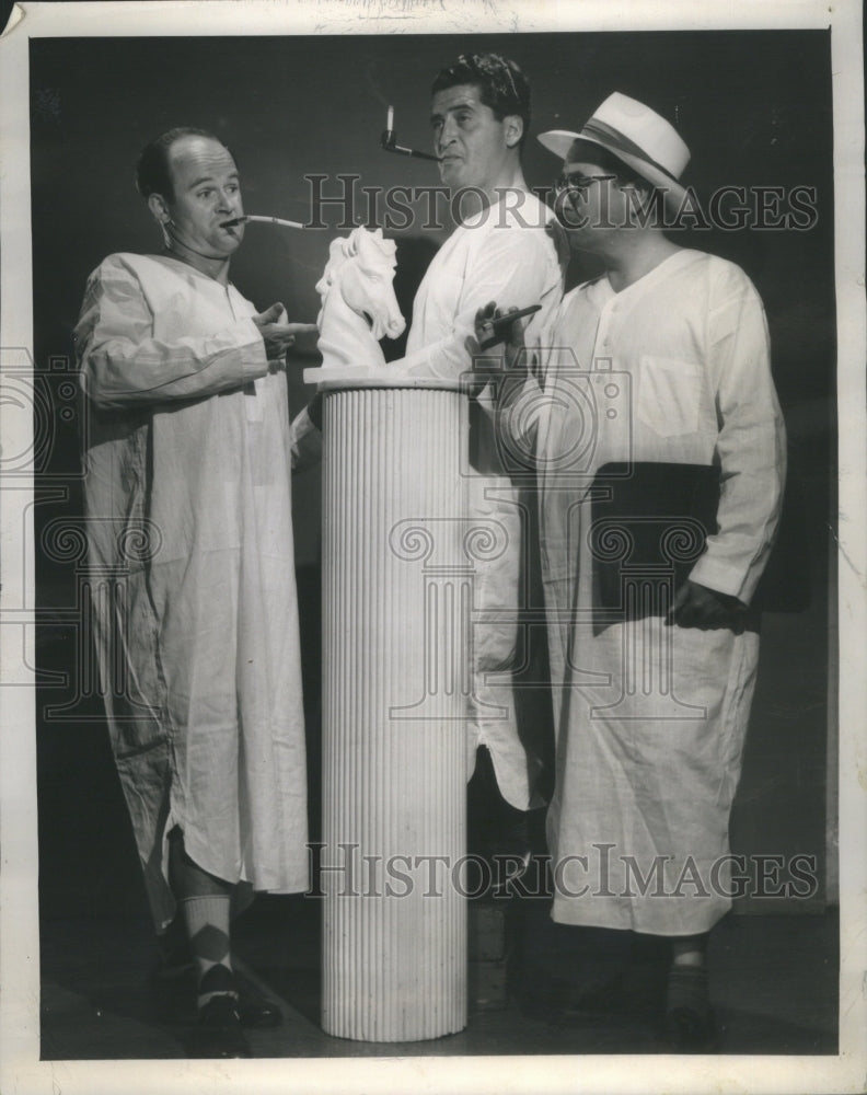 1947, Comedians Bob Sweeney And Hal March - RRU14399 - Historic Images