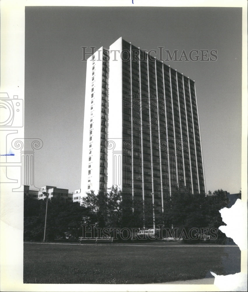 1979 Apartments Converted To Condos Marine - Historic Images