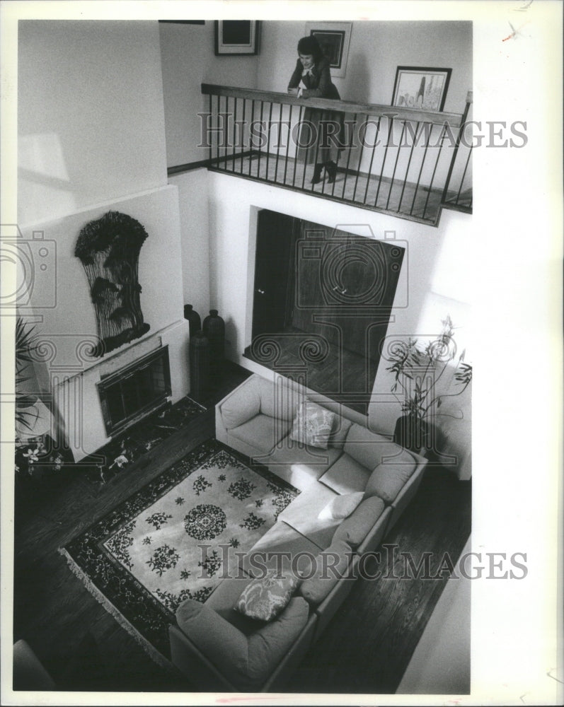 1984, W Carmen Condominium Interior - RRU15011 - Historic Images