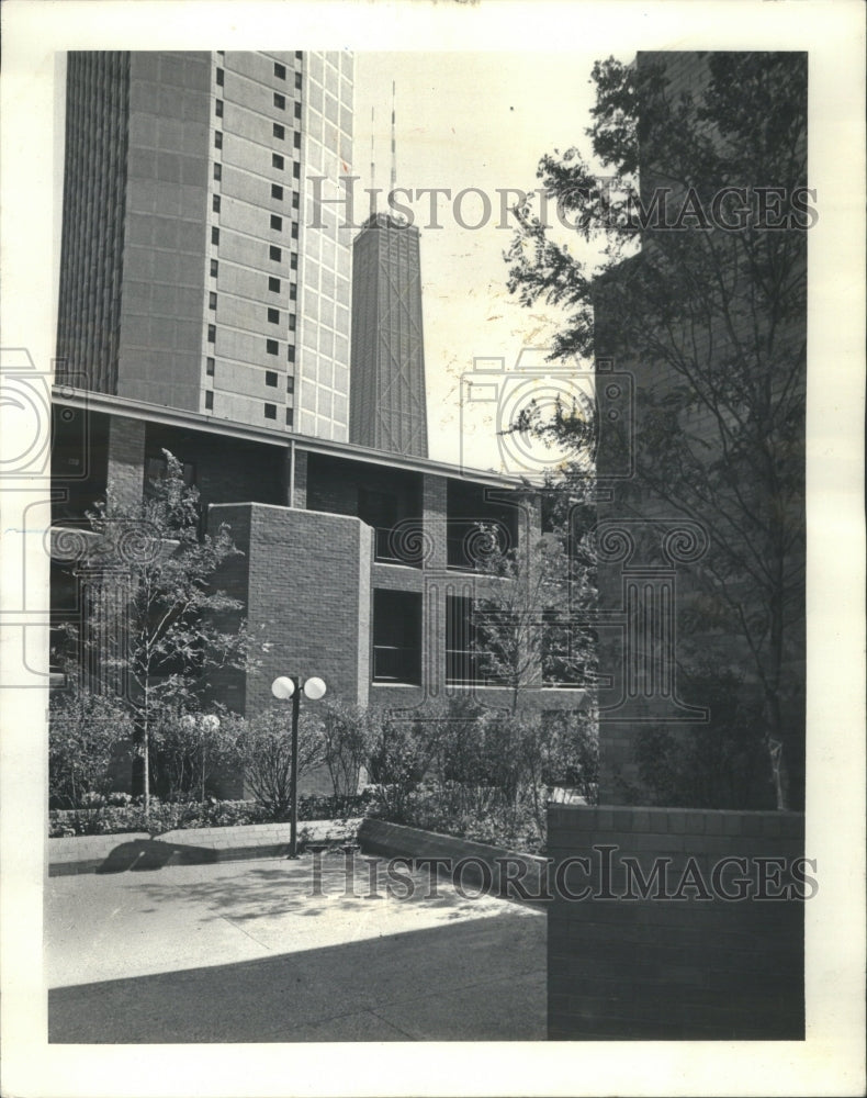 1974 Luxury Town Houses Newberry Plaza - Historic Images