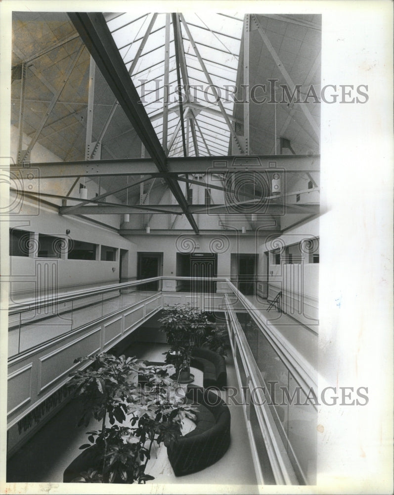 1983, Univ Illinois English Building Inside - RRU15413 - Historic Images