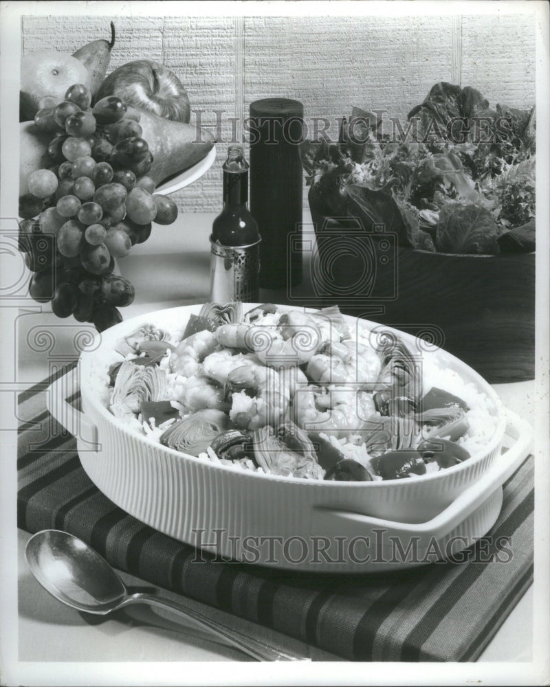 Press Photo Anyone for Shrimp Dinner? - RRU15499 - Historic Images