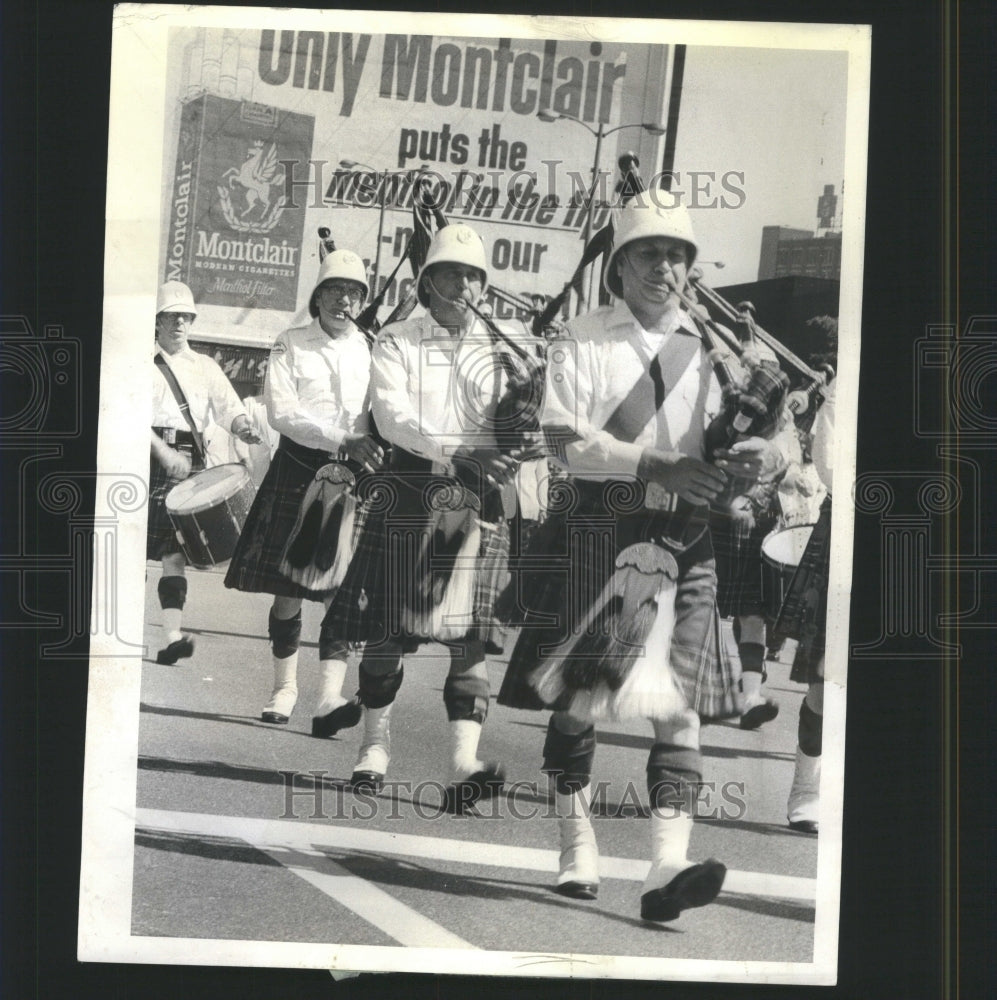 1963 Press Photo Hoot monl Shriners in kilts - Historic Images