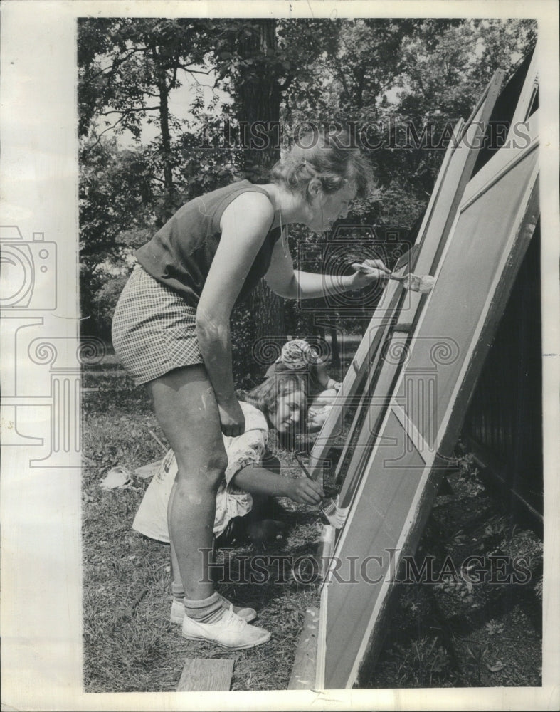 1964 Press Photo Camp Painting Branwen Taylor - RRU15833 - Historic Images