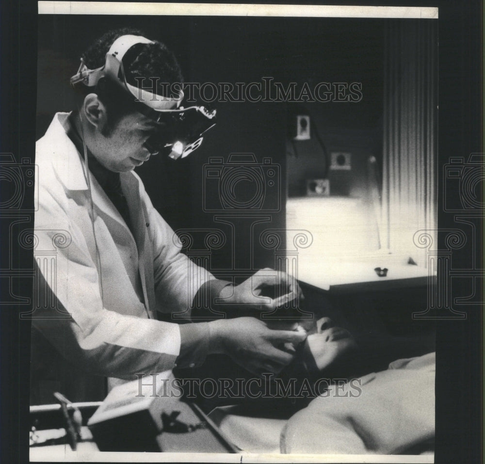 1972, Dr. Maurice Rable Patient Sickle Cell - RRU15921 - Historic Images