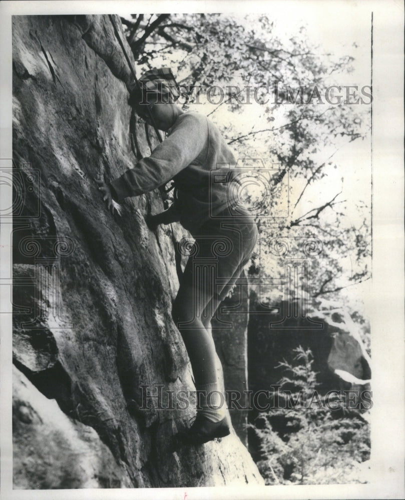 1970, Patricia Armstrong Sierra Club Cliff - RRU15967 - Historic Images