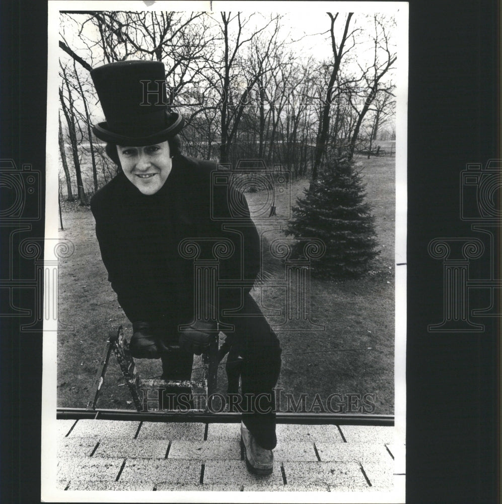 1978, London chimney sweeps black hat coat - RRU16285 - Historic Images