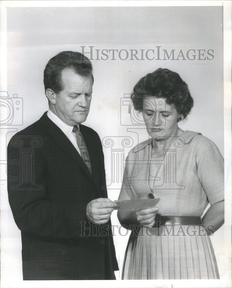 1965 Press Photo Mrs Helen C Gronkiwicz Harry Recipeien - RRU16671 - Historic Images