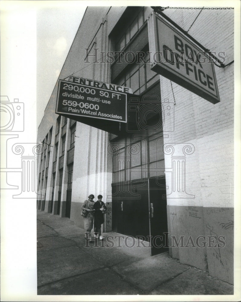 1983 International Amphitheatre Civic Cent - Historic Images