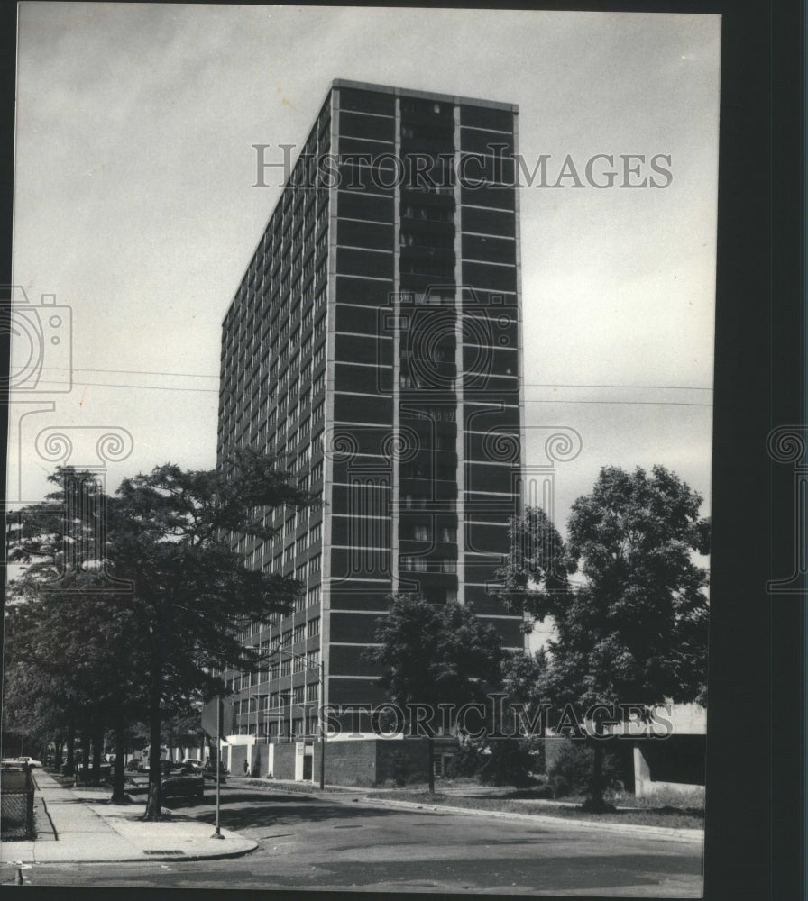 1979 Press Photo New Management for Englewood Terrace - RRU17321 - Historic Images