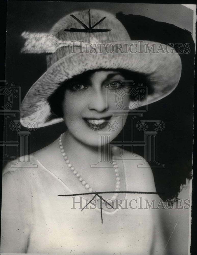 1932 Miss Anderson Wreiter - Historic Images